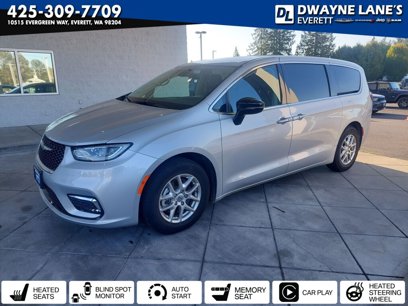 Used 2024 Chrysler Pacifica Touring-L