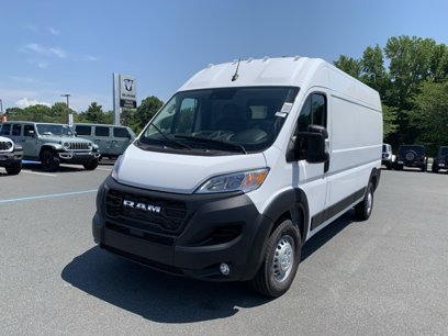 New 2024 RAM ProMaster 2500 w/ Premium Convenience Group