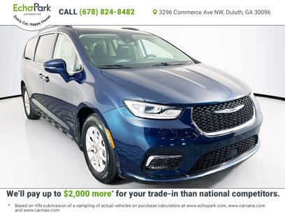 Used 2022 Chrysler Pacifica Touring-L w/ Uconnect Theater Family Group