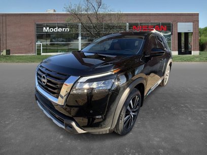 New 2025 Nissan Pathfinder Platinum w/ Cargo Package