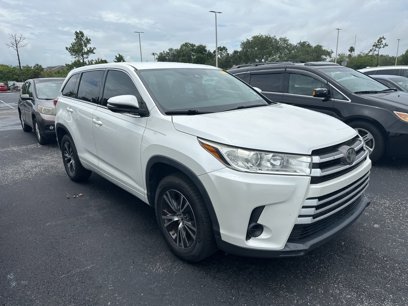 Used 2018 Toyota Highlander LE
