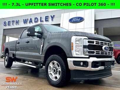 New 2025 Ford F350 XLT w/ FX4 Off-Road Package