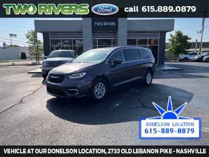 Used 2023 Chrysler Pacifica Touring-L