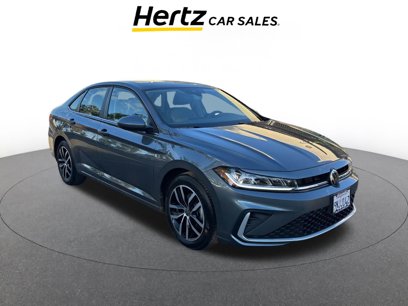 Used 2025 Volkswagen Jetta SE