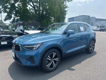 Certified 2023 Volvo XC40 B5 Core