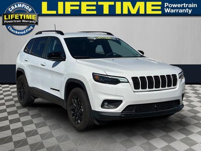 Used 2023 Jeep Cherokee Altitude Lux