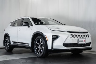 New 2025 Toyota Crown Signia