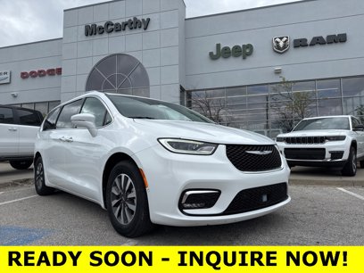 Used 2021 Chrysler Pacifica Touring-L