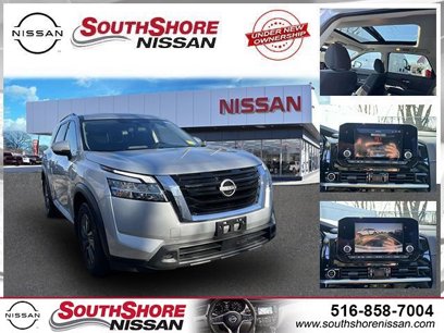 Certified 2022 Nissan Pathfinder SV w/ SV Premium Package