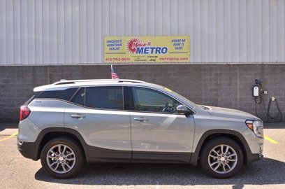 Used 2023 GMC Terrain SLT