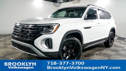 New 2025 Volkswagen Atlas Peak Edition SE