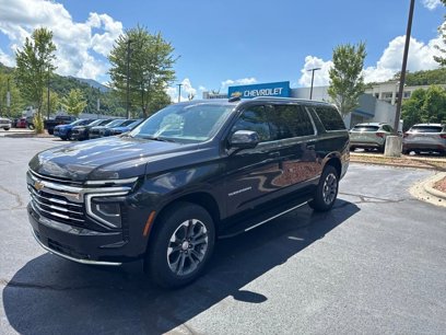 New 2025 Chevrolet Suburban LT w/ Comfort Package