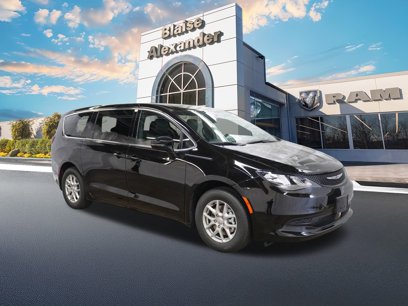 New 2025 Chrysler Voyager LX
