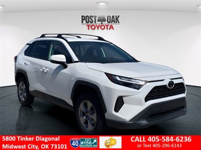 Used 2022 Toyota RAV4 XLE w/ Carpet Mat Package (TMS)