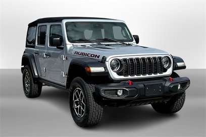Used 2024 Jeep Wrangler Unlimited Rubicon w/ Convenience Group