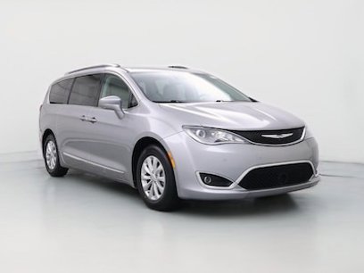 Used 2018 Chrysler Pacifica Touring-L