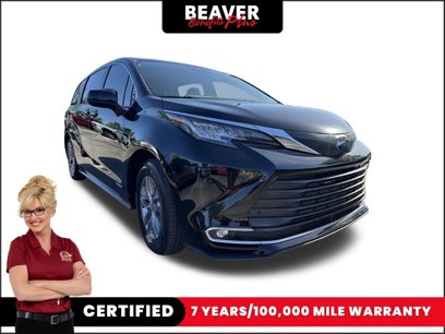 Used 2021 Toyota Sienna XLE