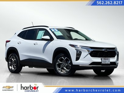 Certified 2025 Chevrolet Trax LT w/ Driver Confidence Package