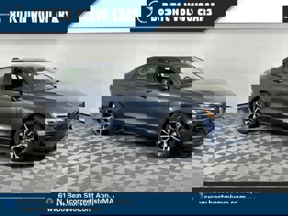 New 2024 Volvo S60 B5 Core w/ Climate Package