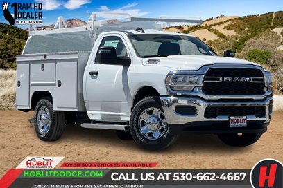 New 2024 RAM 2500 Tradesman w/ Chrome Appearance Group