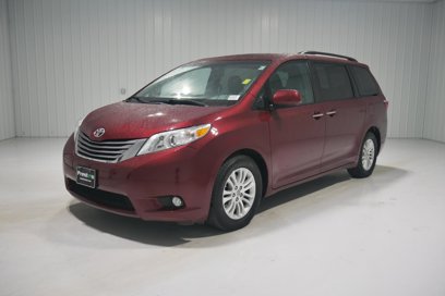 Used 2016 Toyota Sienna Limited Premium