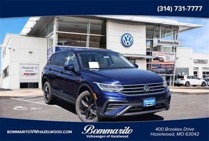 Certified 2024 Volkswagen Tiguan SE w/ Panoramic Sunroof Package