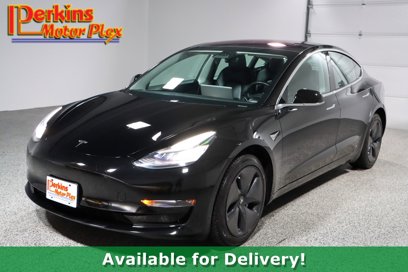 Used 2019 Tesla Model 3 Mid Range