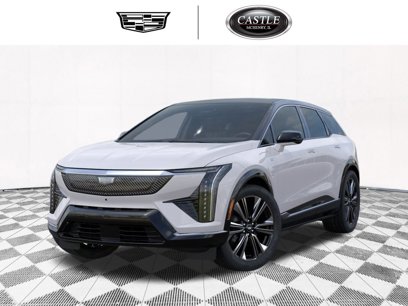 New 2025 Cadillac Optiq Luxury 2