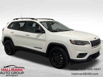 Used 2023 Jeep Cherokee Altitude Lux