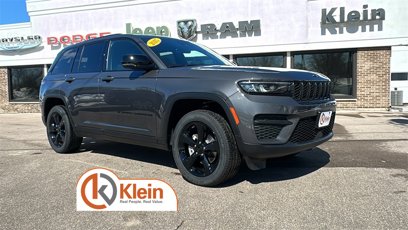 New 2025 Jeep Grand Cherokee Altitude
