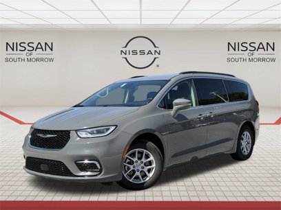 Used 2022 Chrysler Pacifica Touring-L