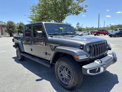 New 2025 Jeep Gladiator Sport