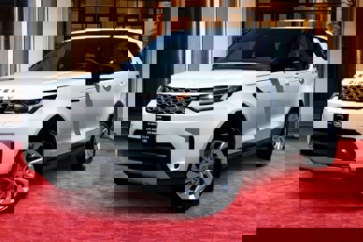 New 2025 Land Rover Discovery S