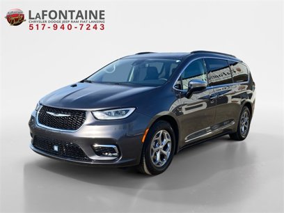 Certified 2023 Chrysler Pacifica Limited