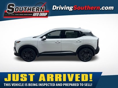 New 2025 Nissan Kicks SR w/ SR Premium Package