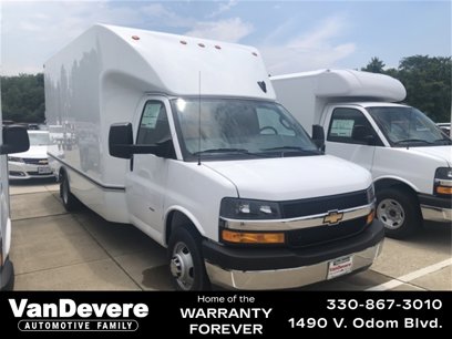 New 2025 Chevrolet Express 3500 w/ Power Convenience Package