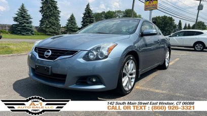 Used 2010 Nissan Altima 3.5 SR w/ Premium Pkg