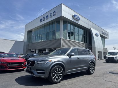 Used 2016 Volvo XC90 T6 Momentum w/ Momentum Plus Package