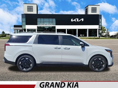 New 2025 Kia Carnival EX