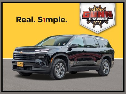 Used 2024 Chevrolet Traverse LT