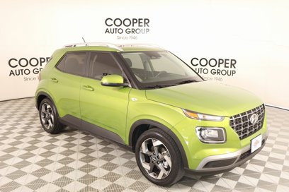 Used 2023 Hyundai Venue SEL w/ Cargo Package