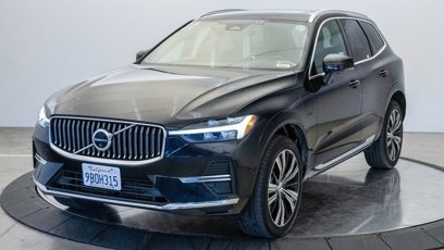 Certified 2022 Volvo XC60 T8 Inscription w/ Advanced Package