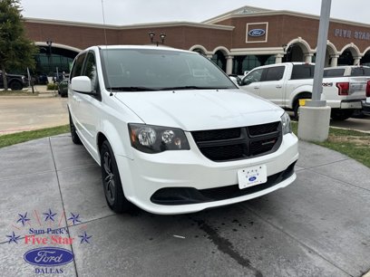 Used 2017 Dodge Grand Caravan SE