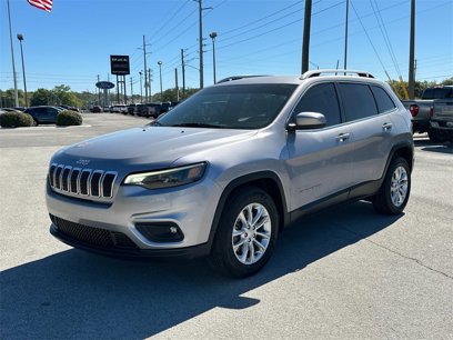 Used 2019 Jeep Cherokee Latitude w/ Popular Appearance Group