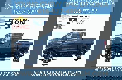 New 2025 GMC Sierra 1500 SLE