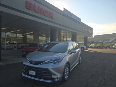 Used 2024 Toyota Sienna Platinum