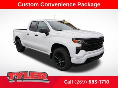 New 2025 Chevrolet Silverado 1500 Custom w/ Turbomax Blackout Package