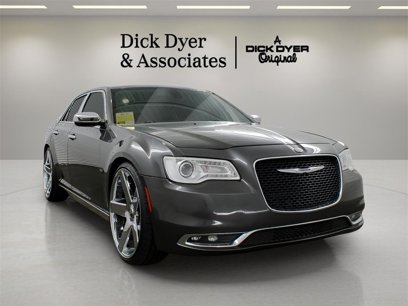 Used 2019 Chrysler 300 Touring w/ Driver Convenience Group