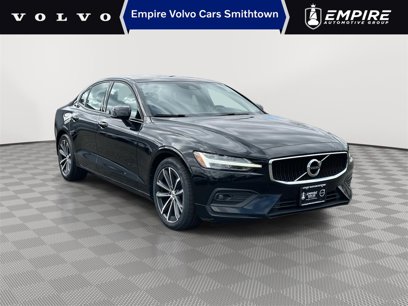 Used 2021 Volvo S60 T5 Momentum w/ Premium Package