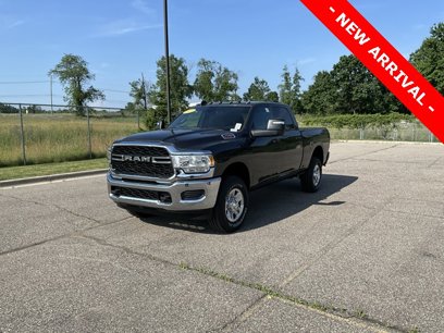 Used 2024 RAM 2500 Tradesman w/ Chrome Appearance Group